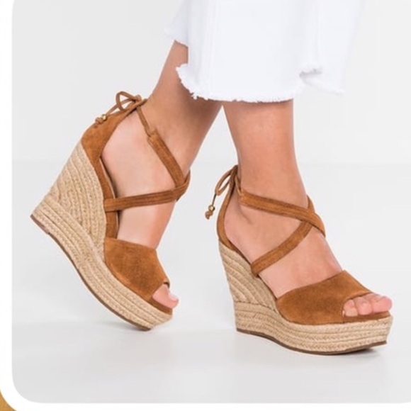 UGG Shoes - UGG NEW Women's Brown Suede Wedge Sandals